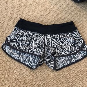 lululemon speed shorts size 4